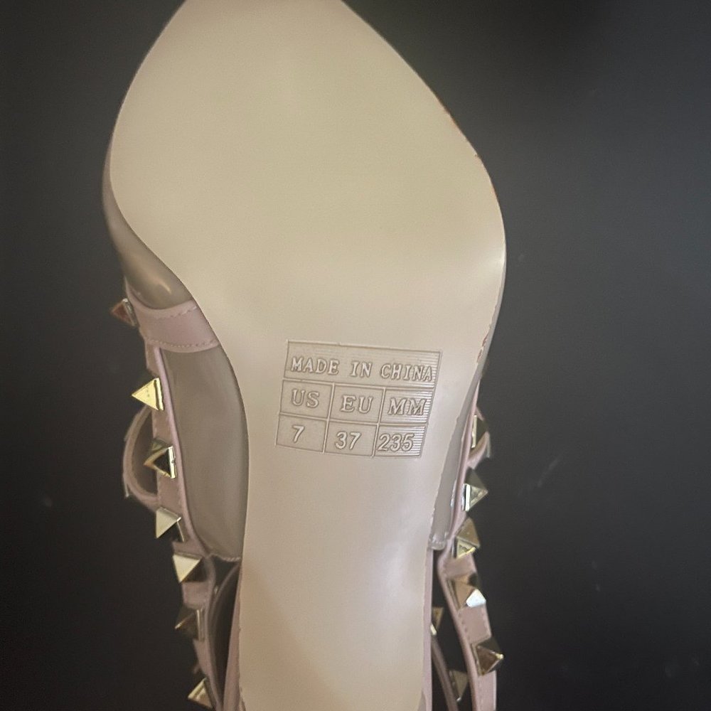 Vocosi studded heels Size 7 US - Picture 5 of 6